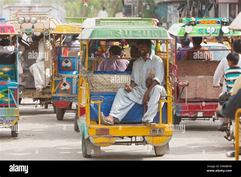 Hamzomahar, Pakistan, city life Stock Photo - Alamy