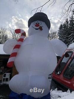 Frosty The Snowman Giant 18 Ft Inflatable Light Show, Used