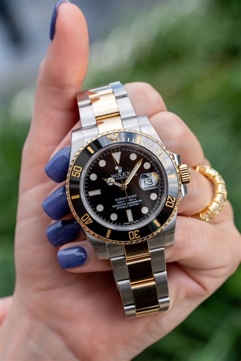 Rolex Submariner vs Sky-Dweller, Which Should I Buy?