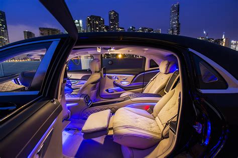 Mercedes-Maybach S600 Guard: Benz lobs bomb-proof limo - photos | CarAdvice