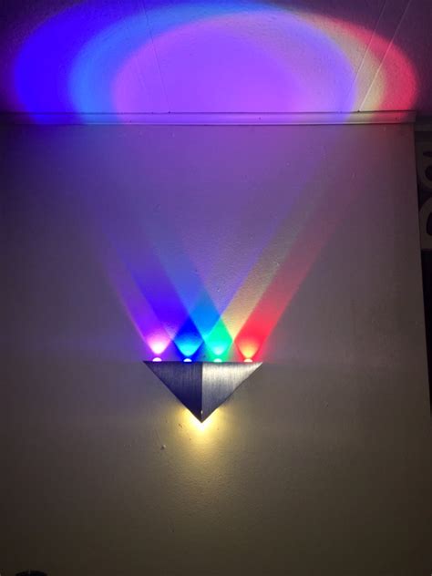 Modern LED Triangle Wall Lamp – Warmly