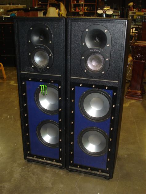 PAIR OF PRO STUDIO P5413Y FLOOR SPEAKERS