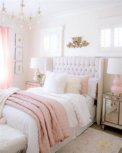 Pin by RitaB♡3 on Ɓℓυѕн Ƥιηк & Gσℓɗ Lυѕн | Gold bedroom, Bedroom decor, Remodel bedroom