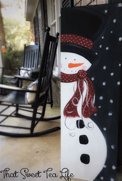 Wooden Christmas Signs to DIY - A Snowman Painting on Wood