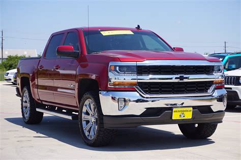 Pre-Owned 2018 Chevrolet Silverado 1500 LT RWD Crew Cab Pickup