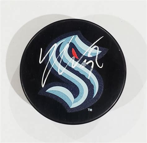 MORGAN GEEKIE SIGNED SEATTLE KRAKEN HOCKEY PUCK NHL W/C