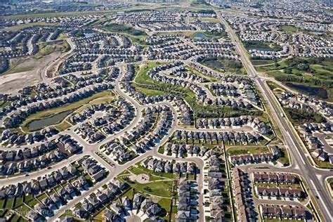 Urban Sprawl: The Importance of a Strong Central City Core | Owlcation