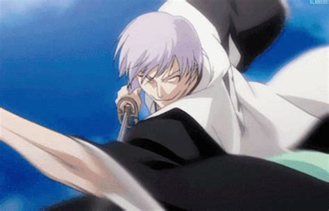 Ichimaru Gin Bleach GIF - Ichimaru Gin Bleach Sword - Discover & Share GIFs