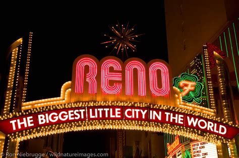 Neon Sign | Reno, Nevada. | Photos by Ron Niebrugge