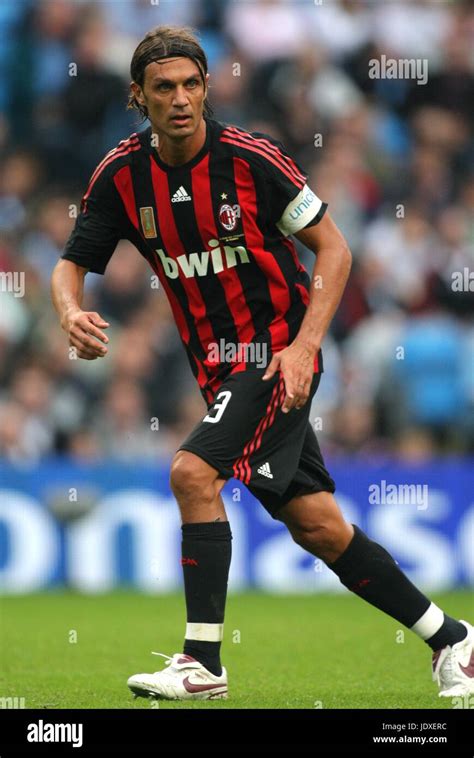 Paolo maldini milan hi-res stock photography and images - Alamy