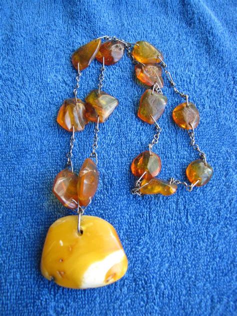 Natural Baltic amber 40 gr Necklace pendant amulet charm yellow white 琥珀 gems #HandMade Golden ...