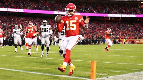 Patrick Mahomes Shows Off his Wheels on First Rushing Touchdown of 2019