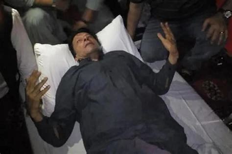 Imran Khan, former Pakistan leader and cricket star, shot in "clear assassination attempt" - CW ...