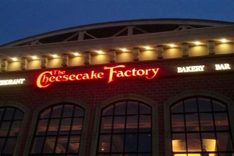 Cheesecake Factory’s First NYC Location to Debut Next Month - Eater NY