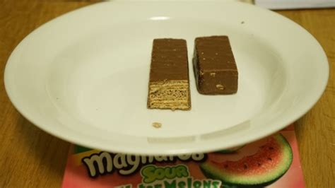 Coffee Crisp Chocolate Bar Review - InvertedKB