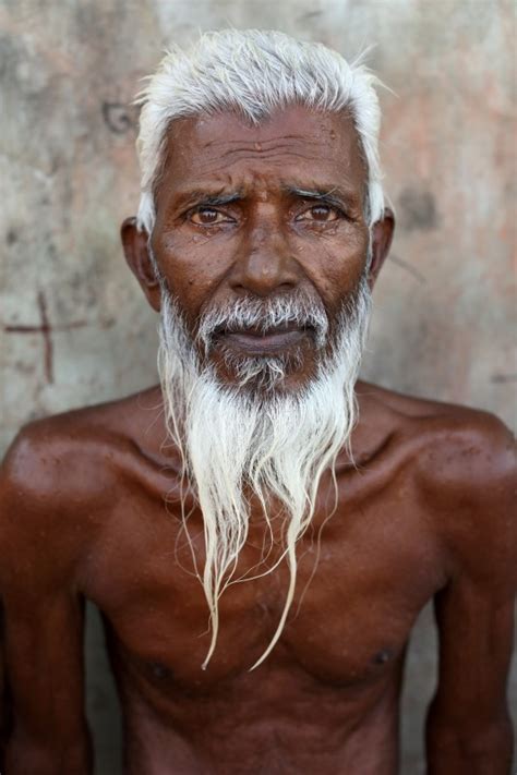 Bangladesh, portrait of old man - Dietmar Temps, photography