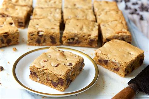 Chewy Chocolate Chip Cookie Bars Recipe | King Arthur Baking