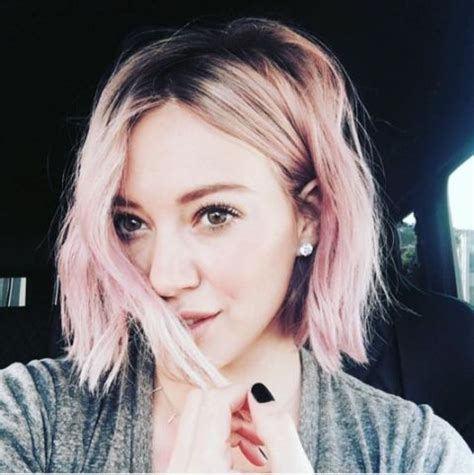 Hilary Duff debuts candy floss pink hair, and we're into it