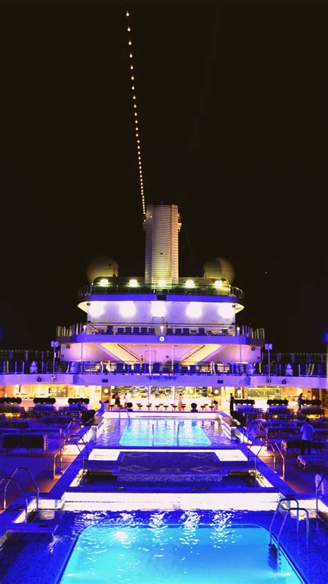 All-you-need-to-know Caribbean Cruise Tips for the Britannia // Sponsored - Travel on the Brain Blog