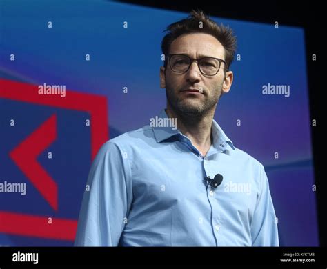 Queens, New York, USA. 28th Oct, 2017. Author, motivational speaker SIMON SINEK attends SGF2017 ...