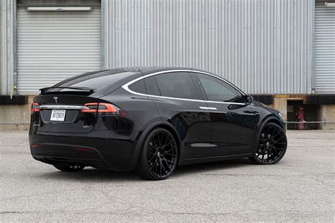 Tesla Model X Black Forgiato Flow 001 Wheel | Wheel Front