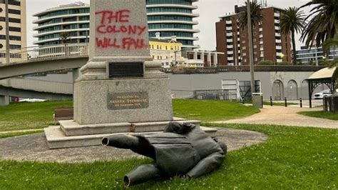 Captain Cook statue vandalised in Melbourne on eve of Australia Day ...