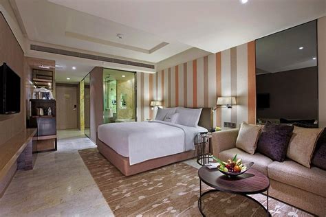 DoubleTree by Hilton Sukhumvit Bangkok Rooms: Pictures & Reviews ...