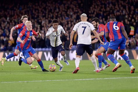 Everton at Crystal Palace - FA Cup Match Preview | Place at Wembley the ...