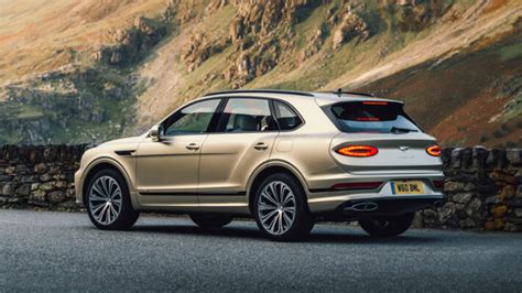 2021 Bentley Bentayga Hybrid Offers 31 Miles Of Range In Full-Size ...