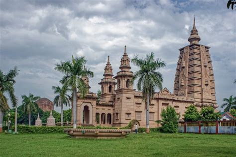 Buddhist Temple with Intricate Artwork at Mulagandhakuti Vihara ...