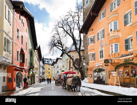 Vorderstadt in the centre of the old town, Kitzbuhel, Tyrol, Austria ...