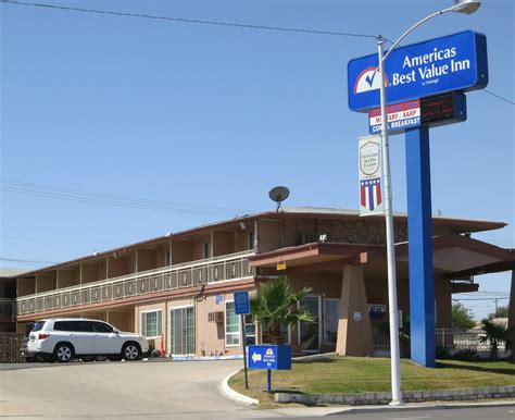 The sad old motels of Barstow, California | Boing Boing