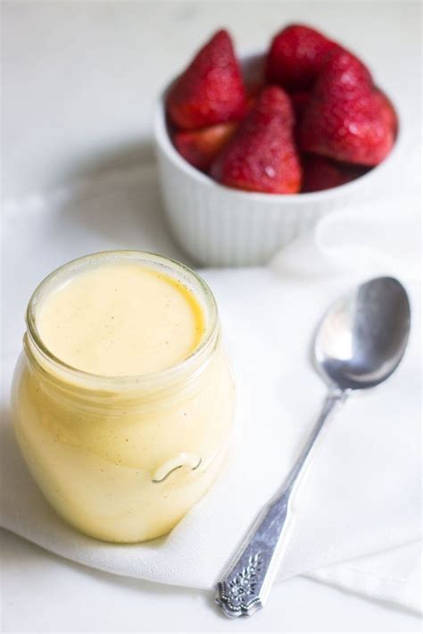 Crème Anglaise Sauce for Desserts | Recipe | Anglaise recipe, Desserts ...