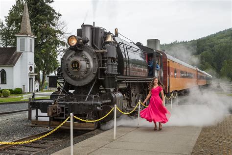 Elbe, Washington home of the Mt. Rainier Railroad | Small town getaways ...