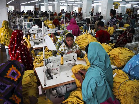 Bangladesh Garment Industry — The Dark Sides of a Success Story | THEME