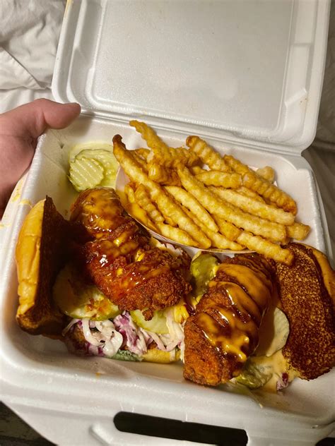 Dave’s Hot Chicken : r/FoodPorn