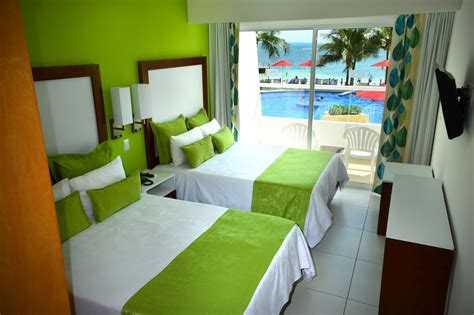 Cancun Bay Resort - All Inclusive, Cancun: $146 Room Prices & Reviews ...