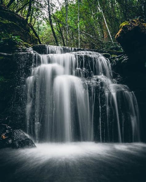 Scenic View of Waterfall · Free Stock Photo