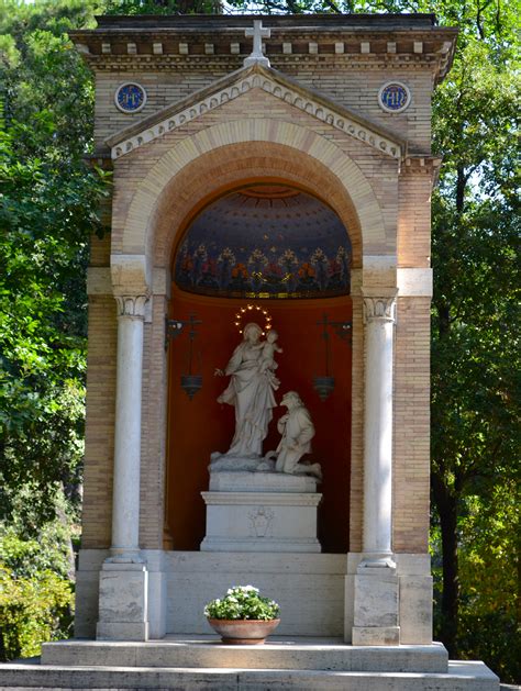 A VISIT TO THE VATICAN GARDENS