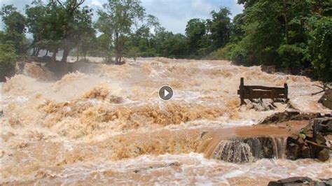 Tropical cyclone Eloise hits South Africa. Storm and OVER FLOOD in ...