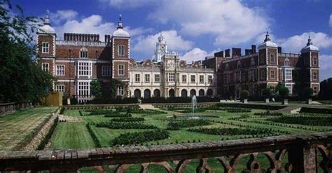 Jacobean architecture buildings | List of Famous Jacobean architecture Landmarks