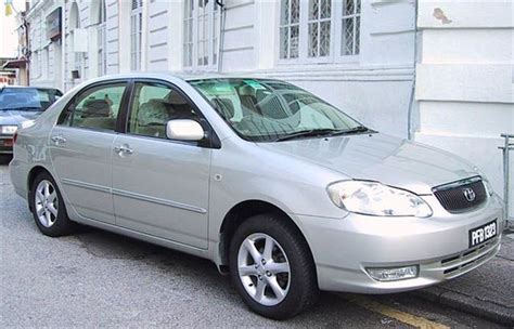 Toyota Corolla Altis 2002 - Car Review | Honest John