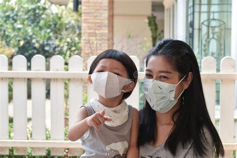 Mother and Kid Wearing Face Mask Protect Air Dust Pollution Stock Photo - Image of infection ...