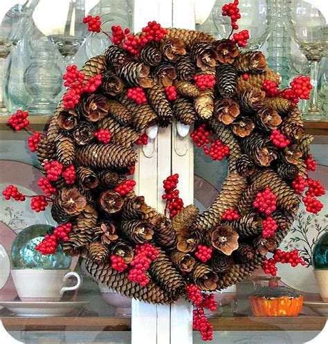 40+ Creative DIY Pine Cone Wreath Ideas