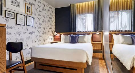 The Hoxton: A Stylish Boutique Hotel with Cozy Rooms in the Heart of Holborn | Cozy room, Room ...