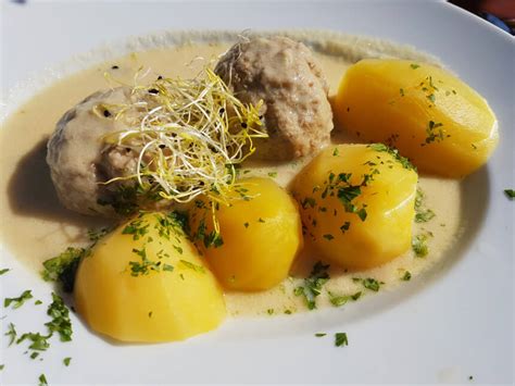 25 Most Popular German Dishes & Best Traditional Food (2023)