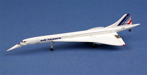 Air France Concorde "Charles Lindbergh" F-BVFA - Pilot's station airfield