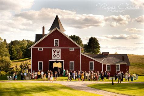 Rustic Vermont Barn Wedding Location - Rustic Wedding Chic