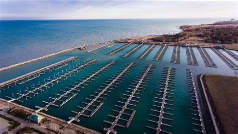 North Point Marina | Winthrop Harbor, IL | Aerial Video | DJI Phantom 4 ...