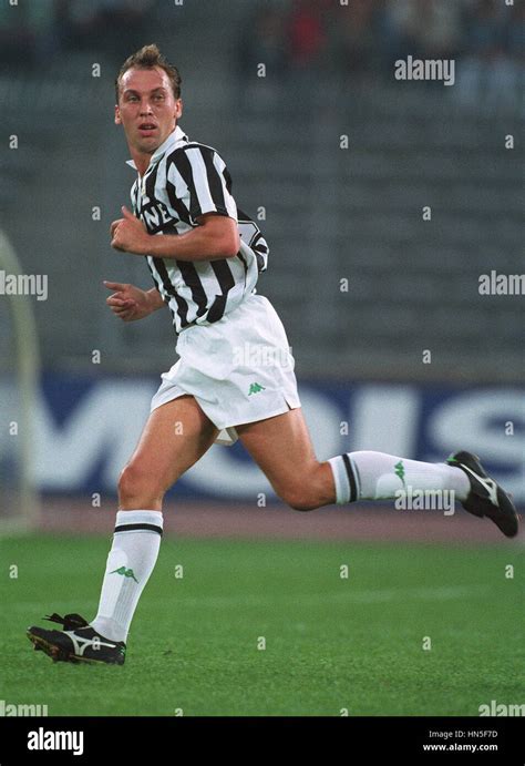 DAVID PLATT JUVENTUS FC 18 September 1992 Stock Photo - Alamy